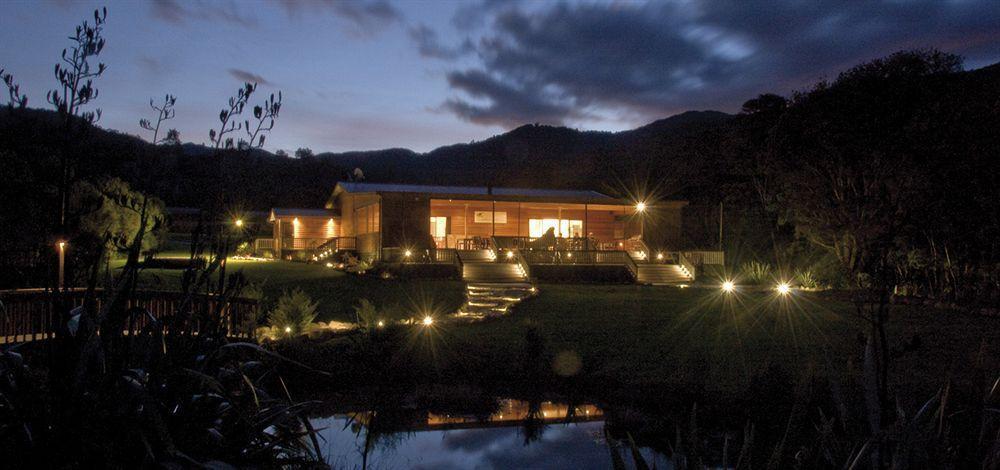 Vila Tangiaro Retreat Port Charles Exteriér fotografie